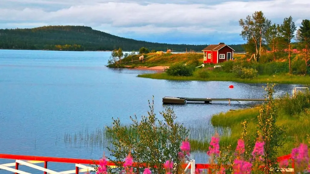 Finlandia jezioro Rejs jachtem Finlandia Trekking