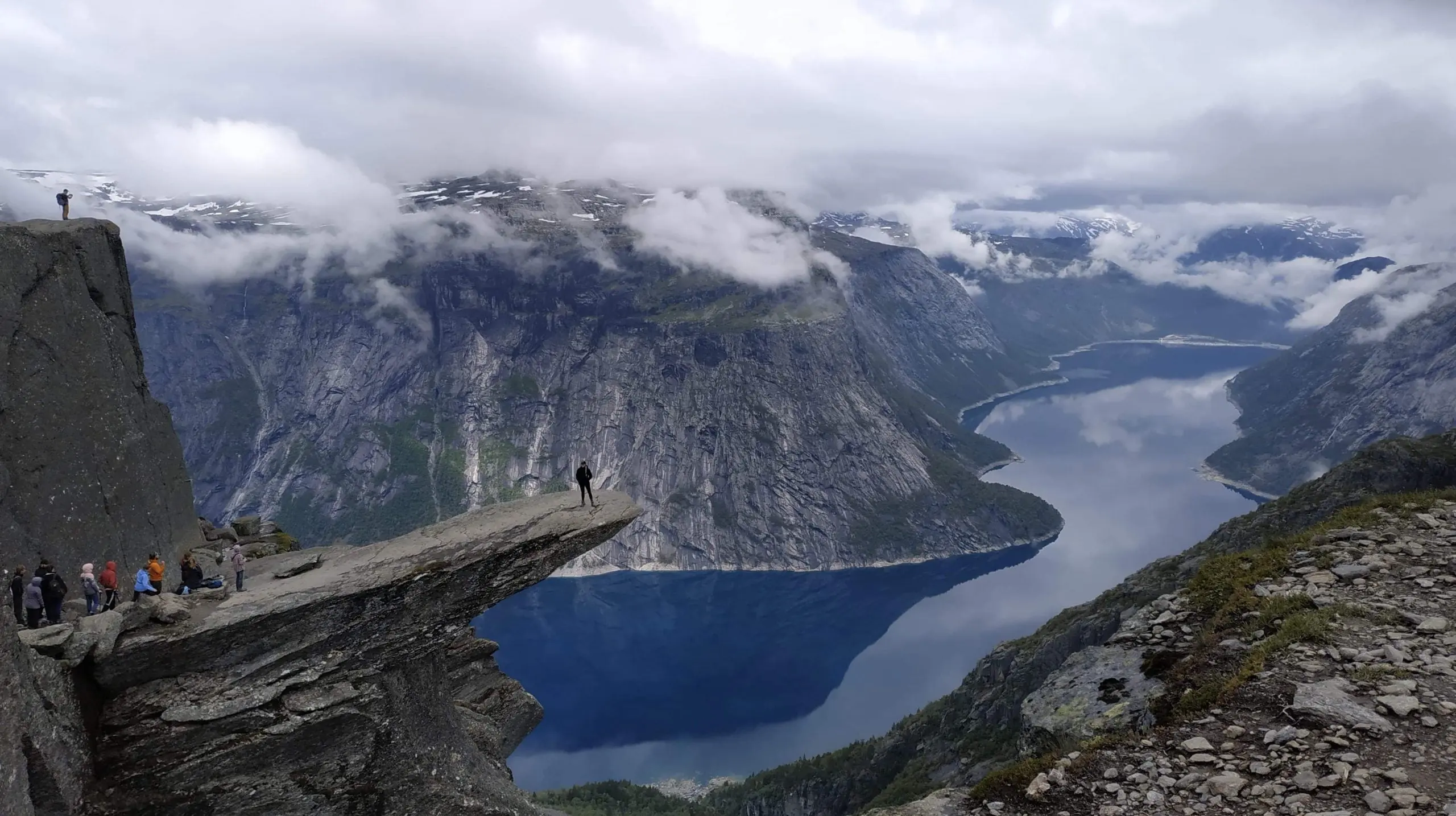 Trolltunga - Porta Sailing Team